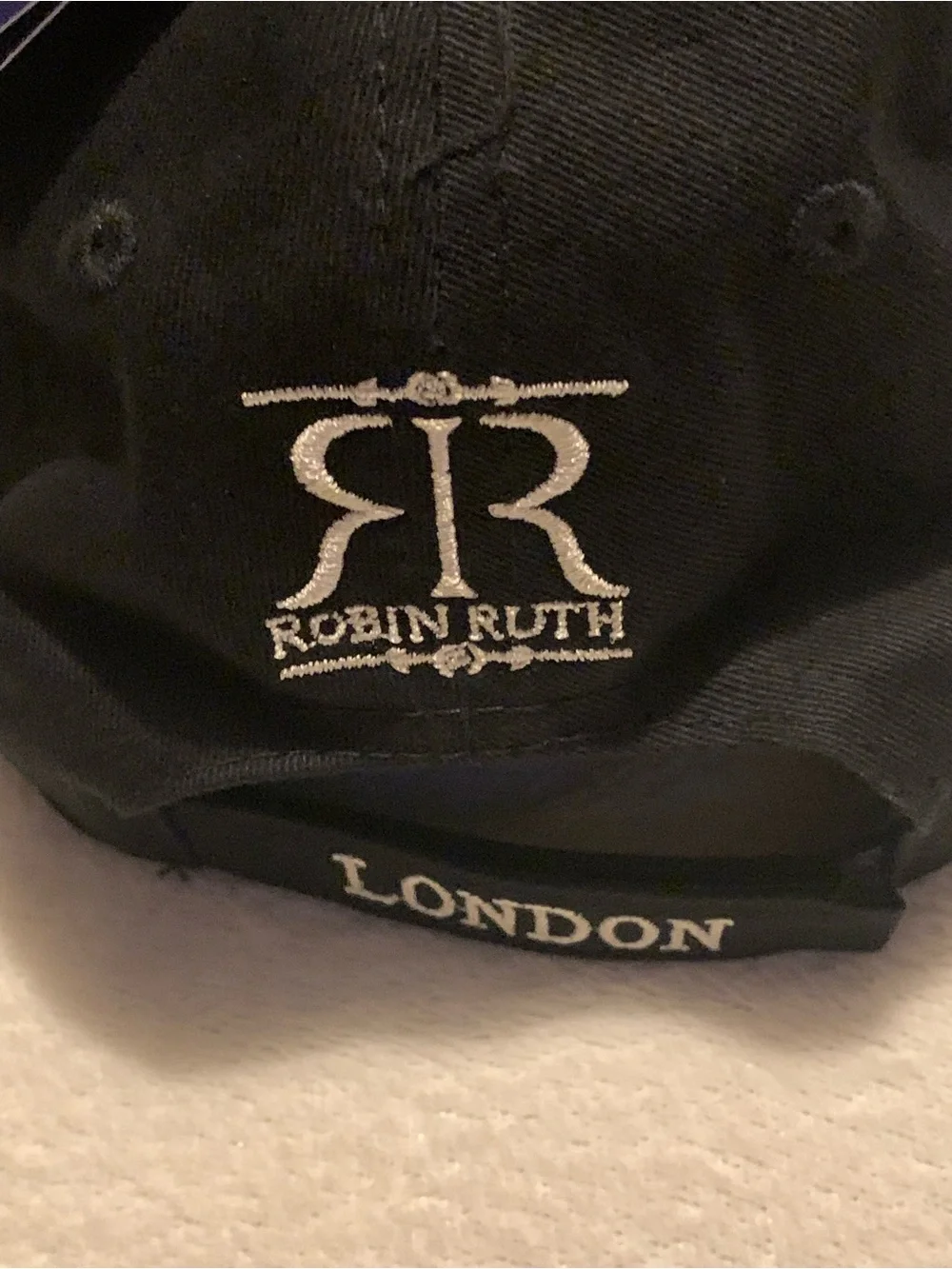 Robin Ruth London hat with Tags - Picture 3 of 11